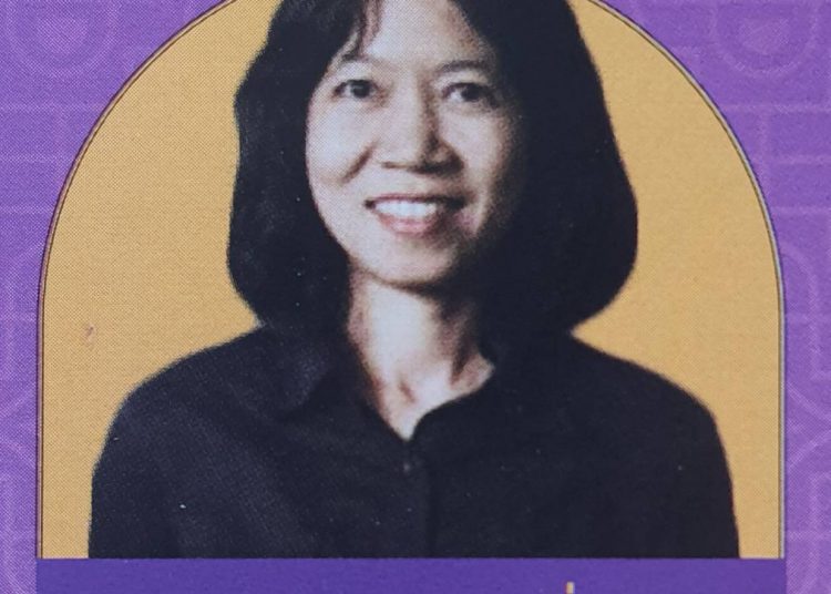 นางสาวจินตนา เปี่ยมศิริ ศิลปินมรดกอีสาน สาขาทัศนศิลป์ (จิตรกรรมร่วมสมัย) พุทธศักราช ๒๕๖๗