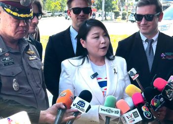 “โรงเรียนนานาชาติเมทนีดล”  สร้างป้อมจราจรมาตรฐานสูง 2 จุดใหญ่  ส่งมอบให้ตำรวจ เพื่อต้อนรับเทศกาลแห่งความรักตรุษจีนและการท่องเที่ยวของจังหวัดขอนแก่น  